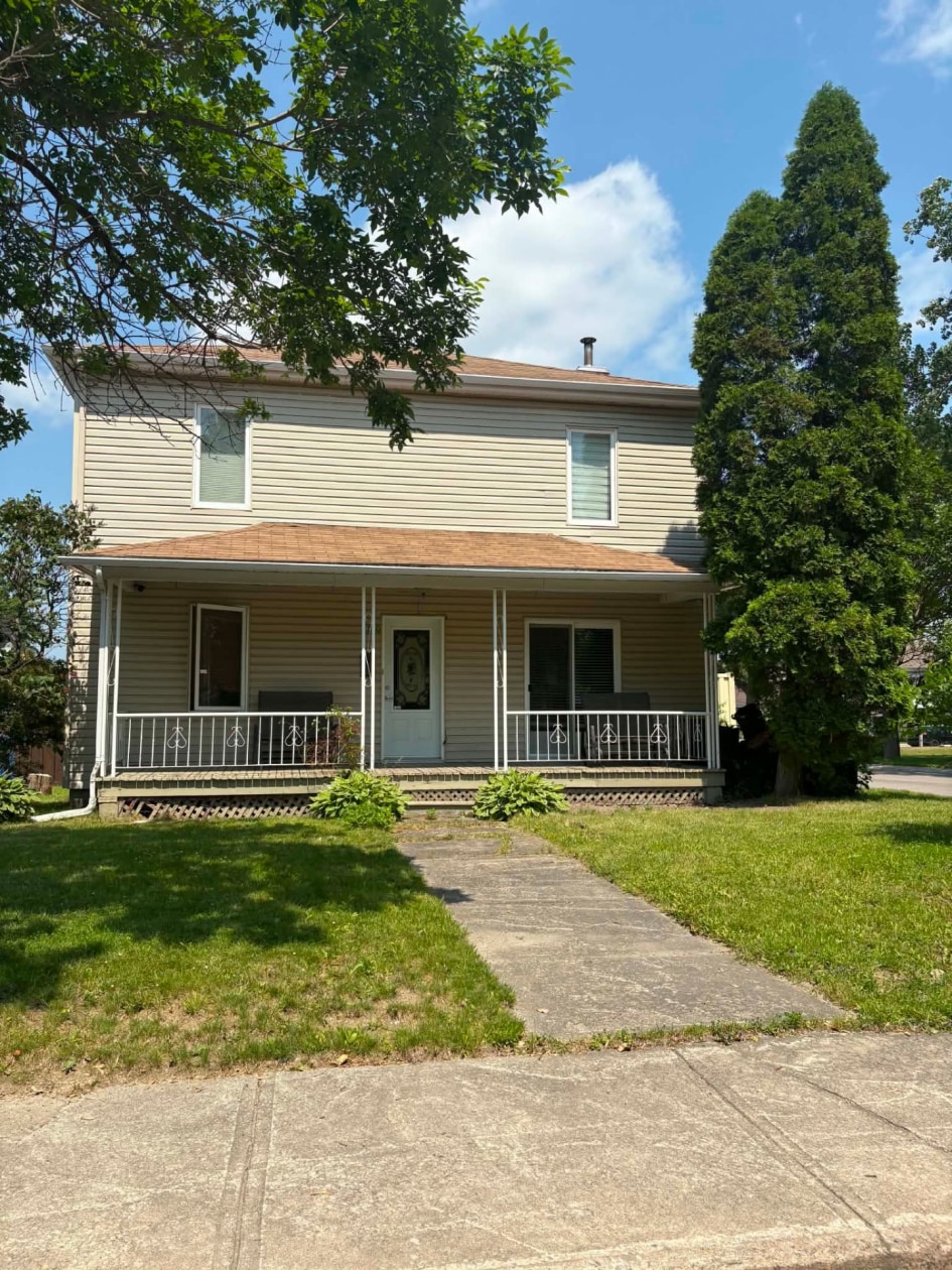 Façade — 2710, Rue Vaudreuil, Saguenay (Jonquière), G7S2A3, Saguenay (Jonquière)