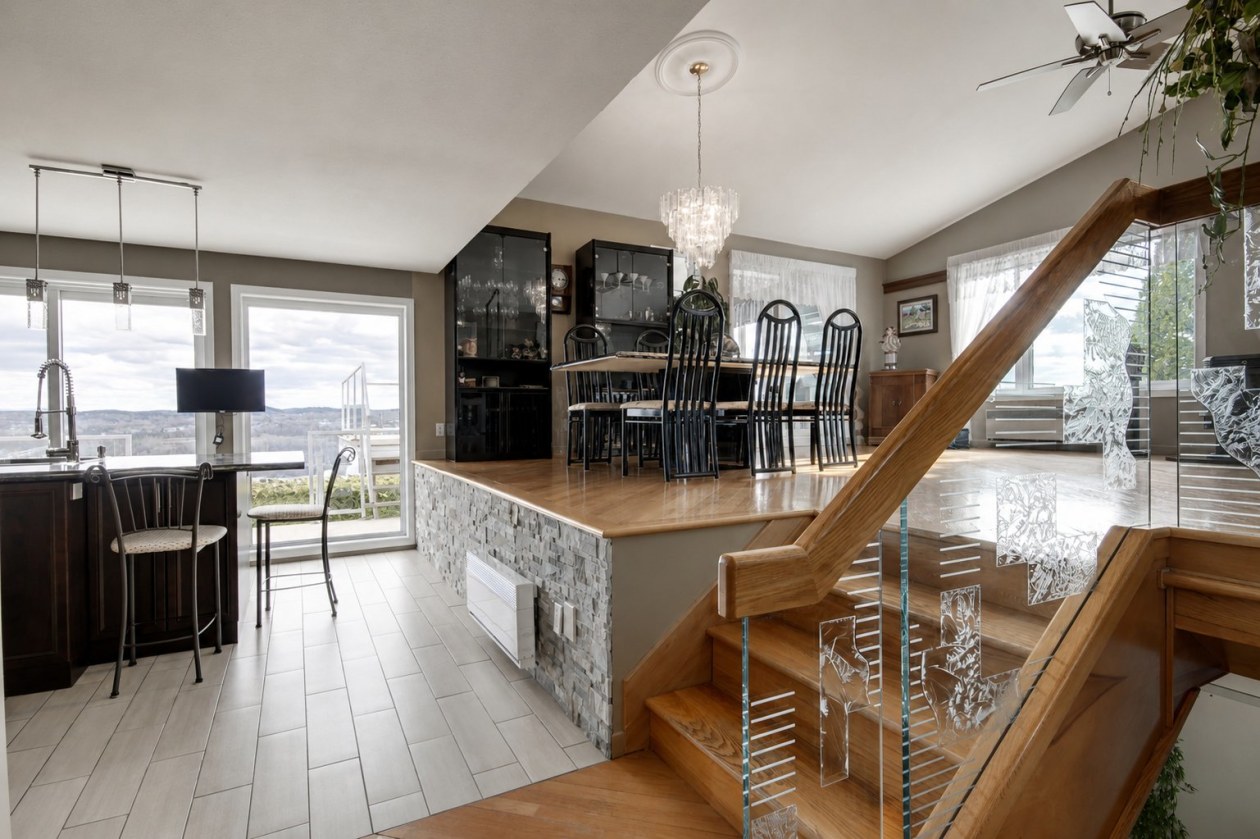 Escalier — 3 - 7, Rue du Cap, Saguenay (Chicoutimi), G7G3N5, Saguenay (Chicoutimi)