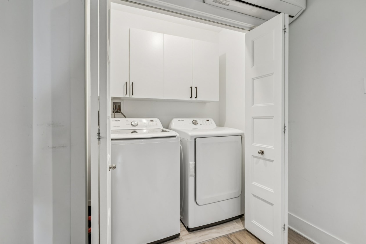 Salle de lavage — 324, Crois. Corno, Boisbriand, J7G0B3, Boisbriand