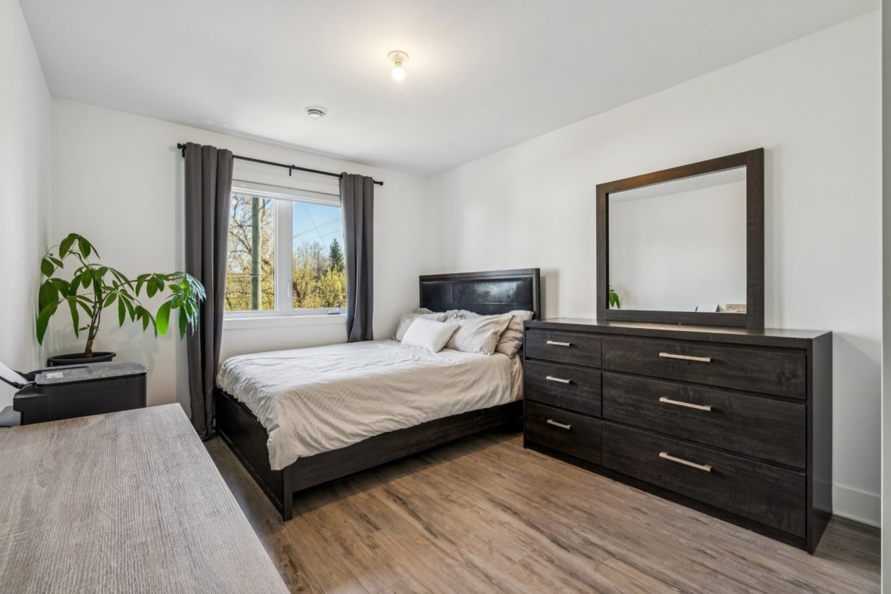 Chambre à coucher — 324, Crois. Corno, Boisbriand, J7G0B3, Boisbriand