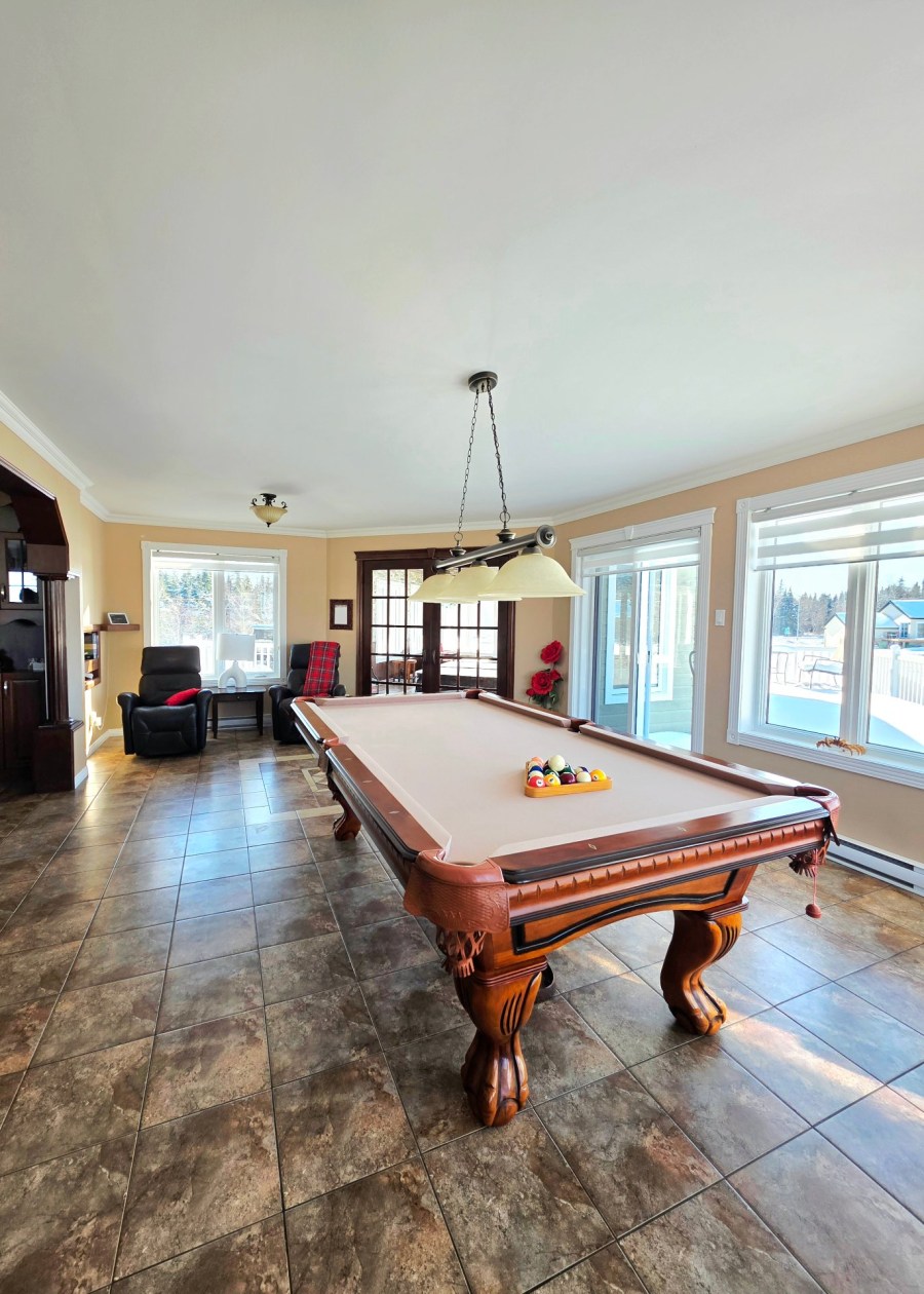 Salle familiale — 111, Route 132 E., Sainte-Luce, G0K1P0, Sainte-Luce