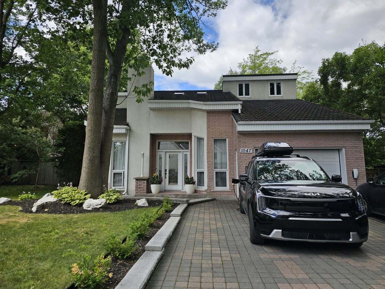 1047 Rue de la Pinède — photo 1