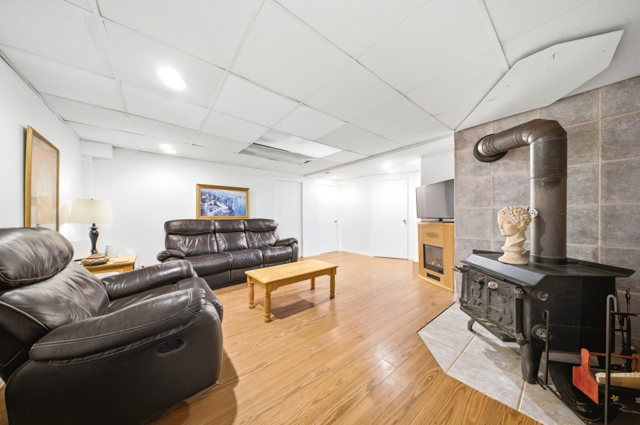 Salle familiale — 504, Boul. Talbot, Saguenay (Chicoutimi), G7H4A2, Saguenay (Chicoutimi)