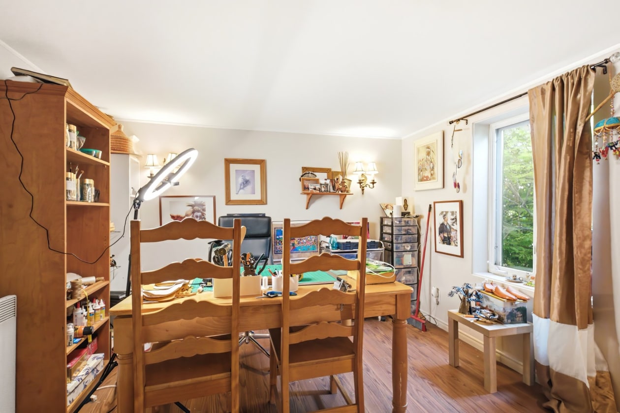 Bureau — 504, Boul. Talbot, Saguenay (Chicoutimi), G7H4A2, Saguenay (Chicoutimi)
