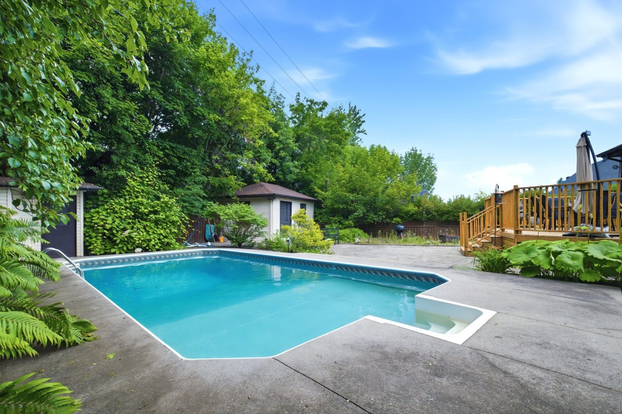 Piscine — 504, Boul. Talbot, Saguenay (Chicoutimi), G7H4A2, Saguenay (Chicoutimi)