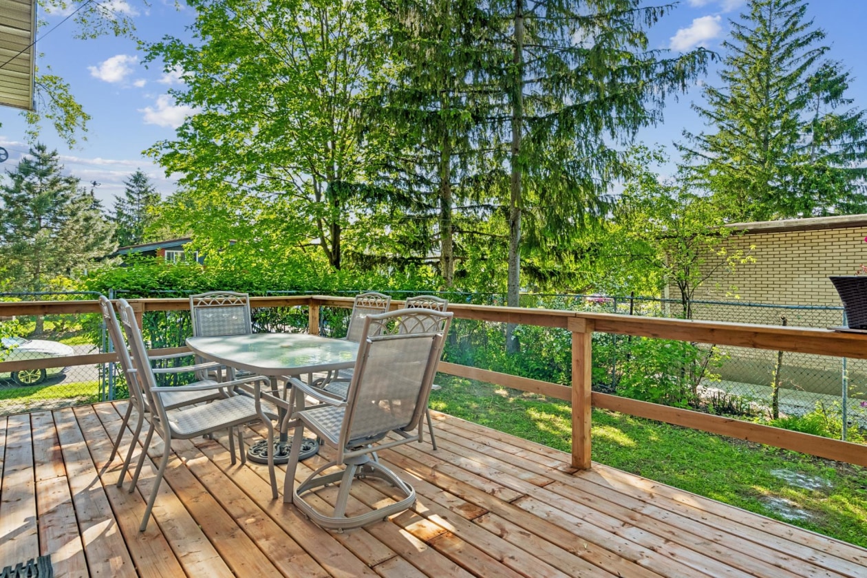 Terrasse — 11626, Rue Ross, Montréal (Pierrefonds-Roxboro), H8Y1C7, Montréal (Pierrefonds-Roxboro)