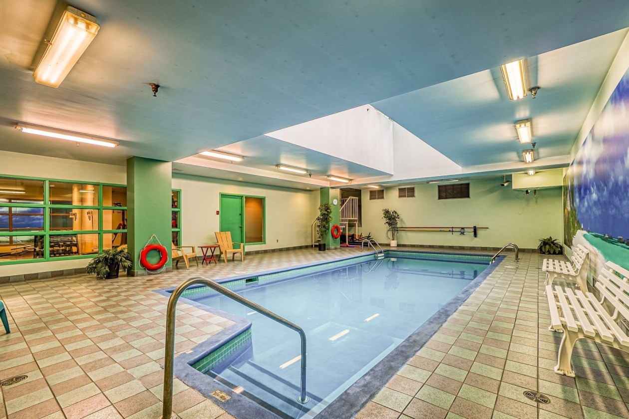 Piscine — 1625, Av. Lincoln, 209, Montréal (Ville-Marie), H3H2T5, Montréal (Ville-Marie)