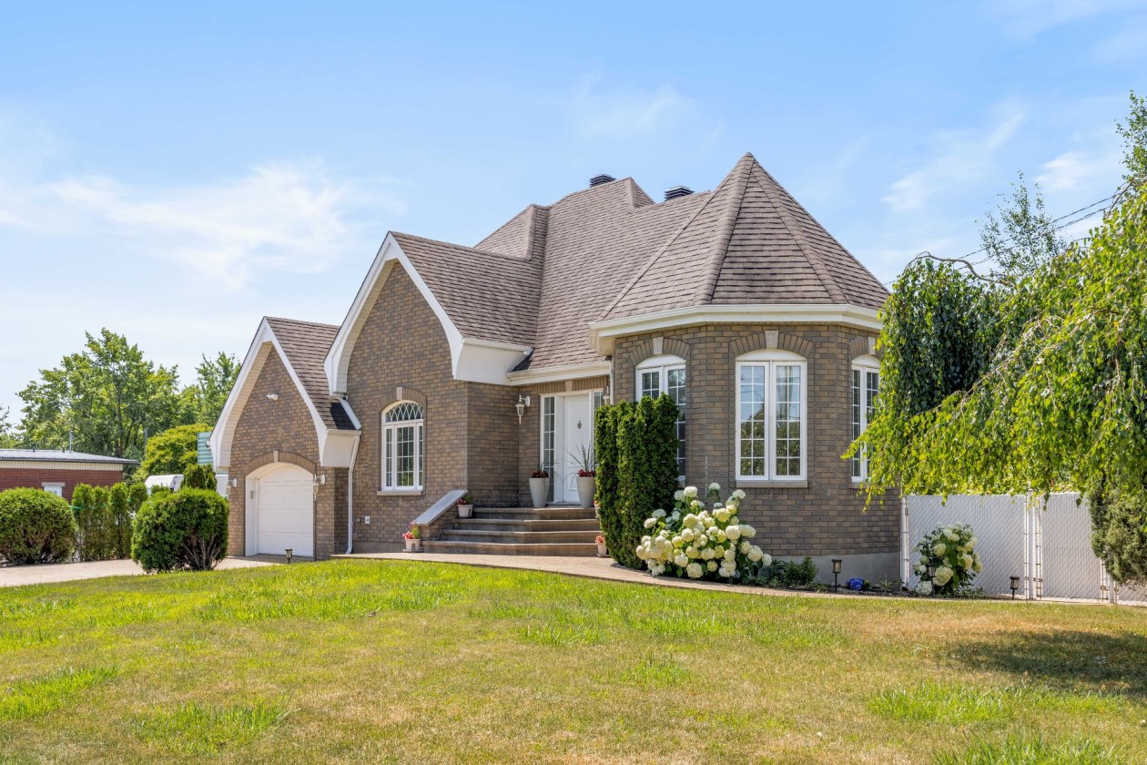 Façade — 1220, Mtée du Moulin, Laval (Saint-François), H7A2A3, Laval (Saint-François)