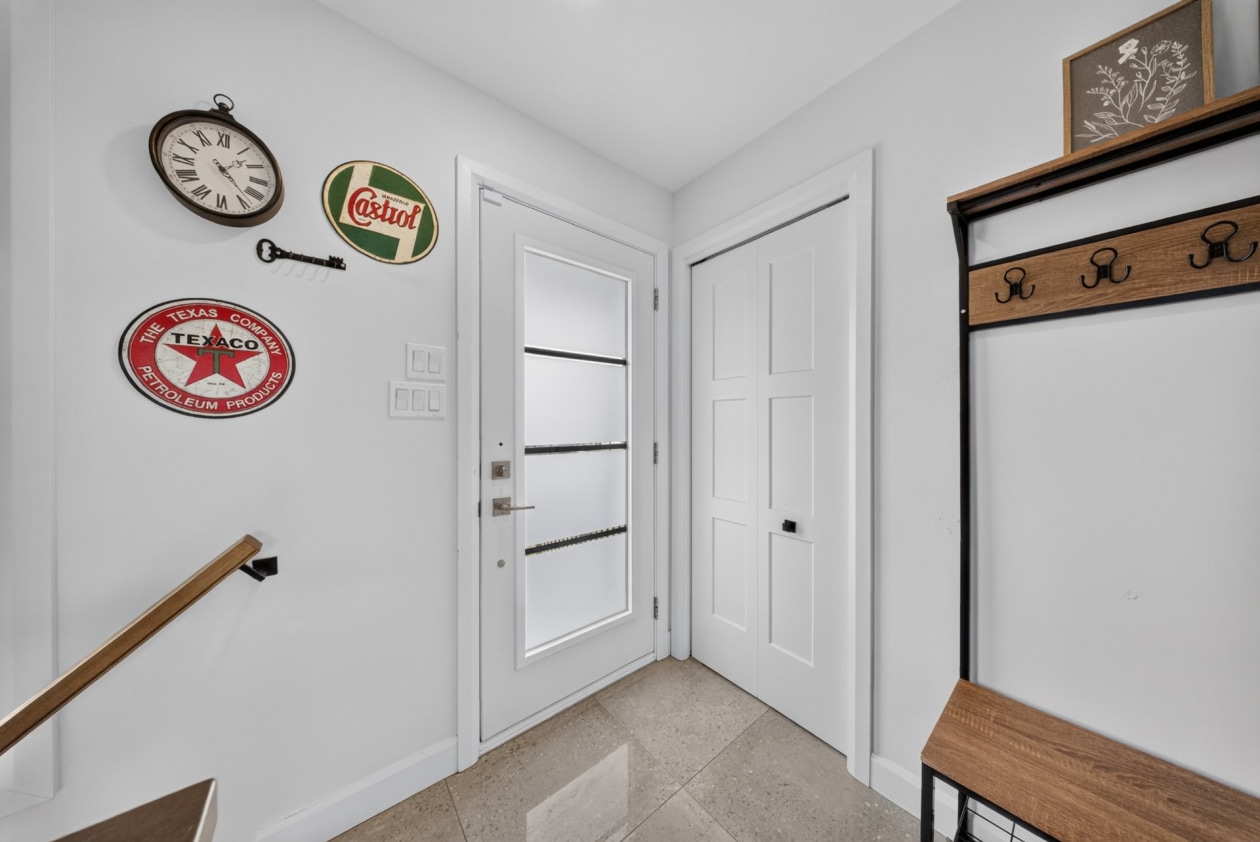Hall d'entrée — 2315, Rue Offenbach, Drummondville, J2B1W6, Drummondville