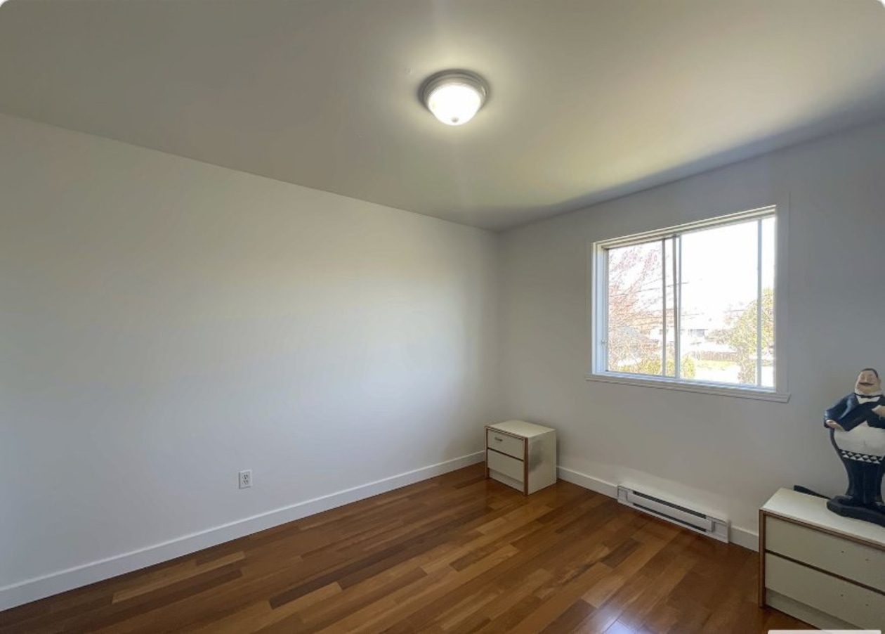 Chambre à coucher — 2, Crois. Léo-Paul-Desrosiers, Notre-Dame-de-l'Île-Perrot, J7W1S9, Notre-Dame-de-l'Île-Perrot
