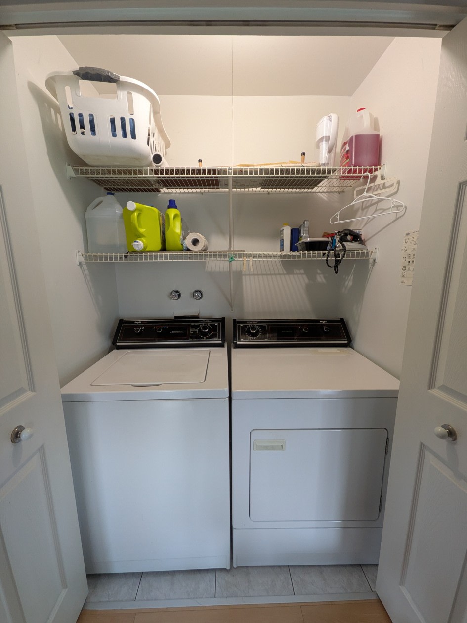Salle de lavage — 307-4310 Rue du Rapide, 307, Lévis, G6X 3S5, Lévis