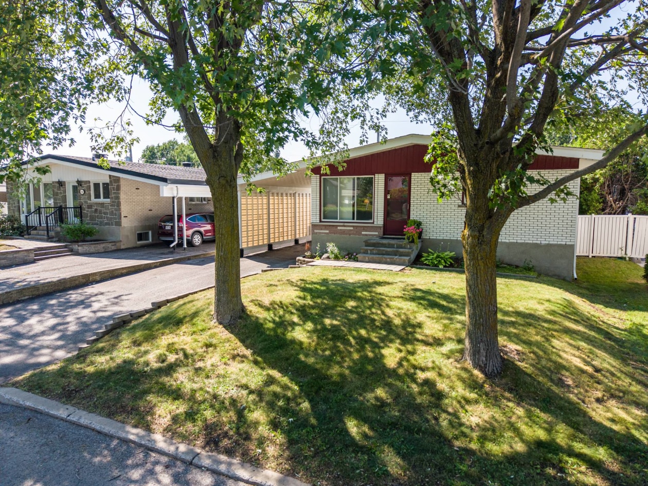 Face arrière — 6030, Rue Arthur, Brossard, J4Z1E5, Brossard