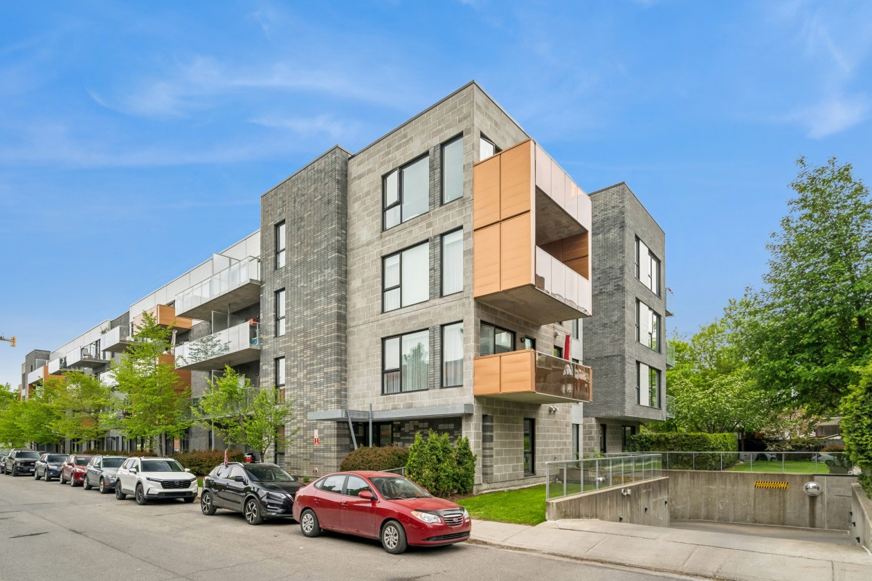 2310 Rue Marcelle-Ferron — photo 1