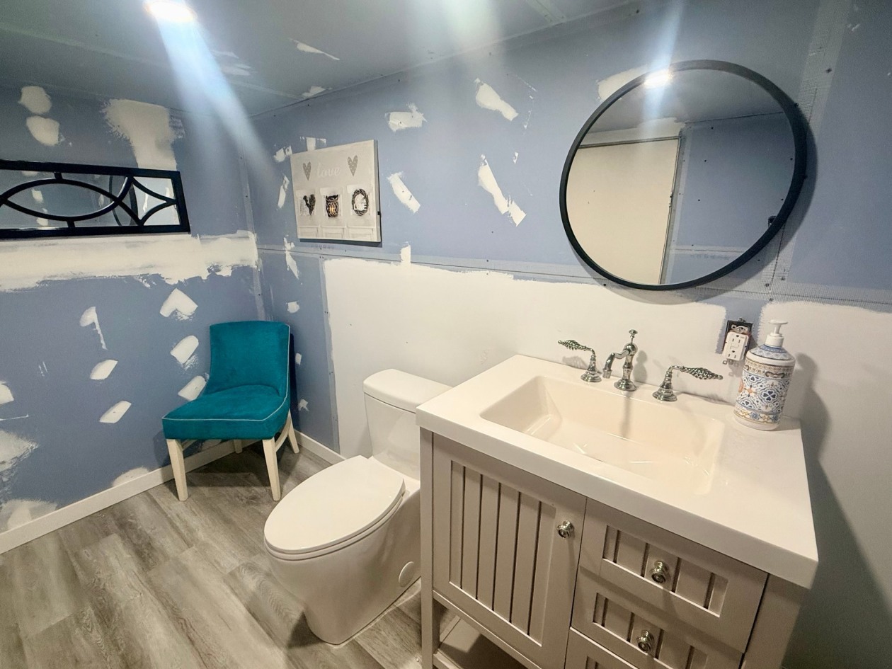 Salle d'eau — 691, Boul. de l'Anse, Roberval, G8H1Z1, Roberval