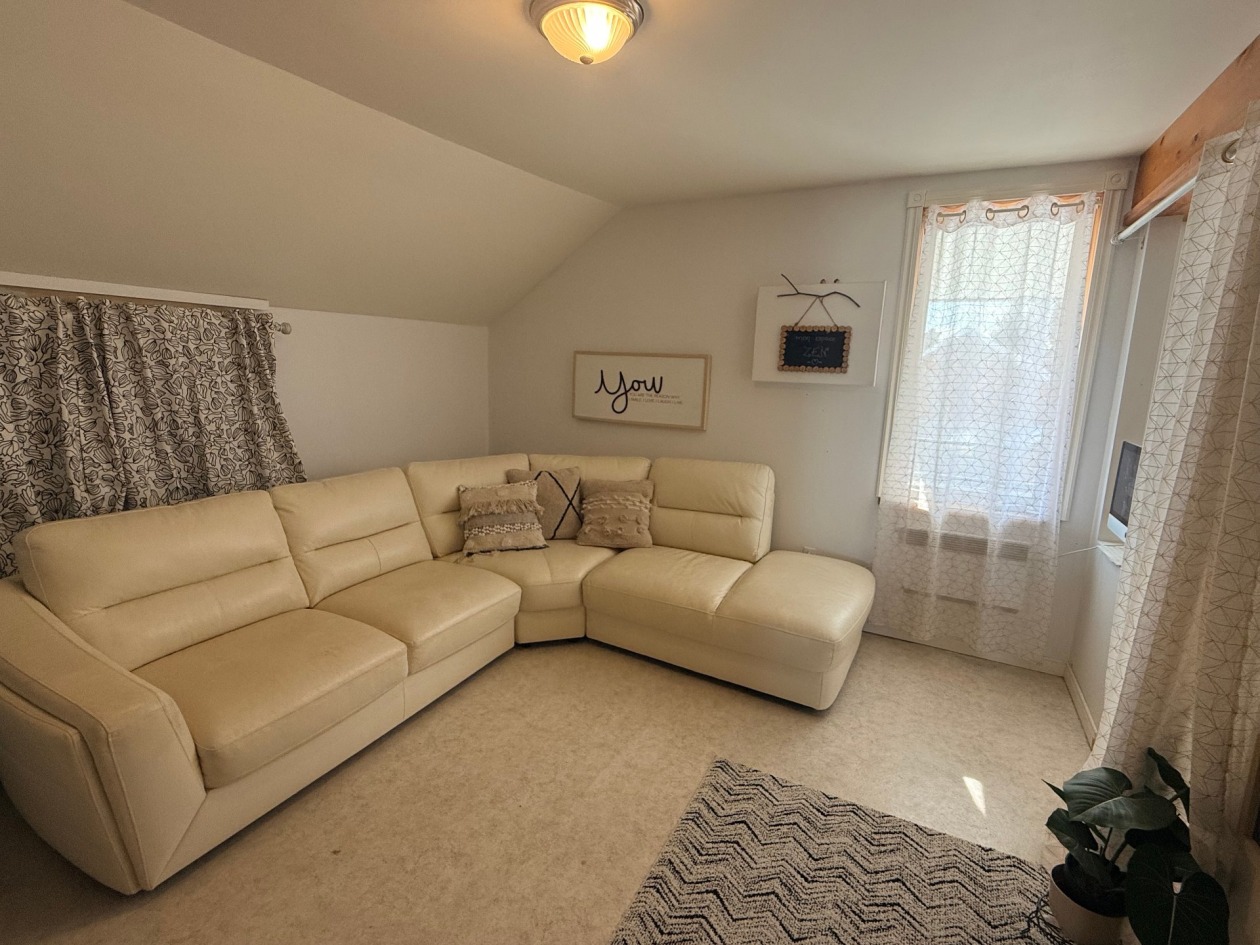 Salle familiale — 691, Boul. de l'Anse, Roberval, G8H1Z1, Roberval