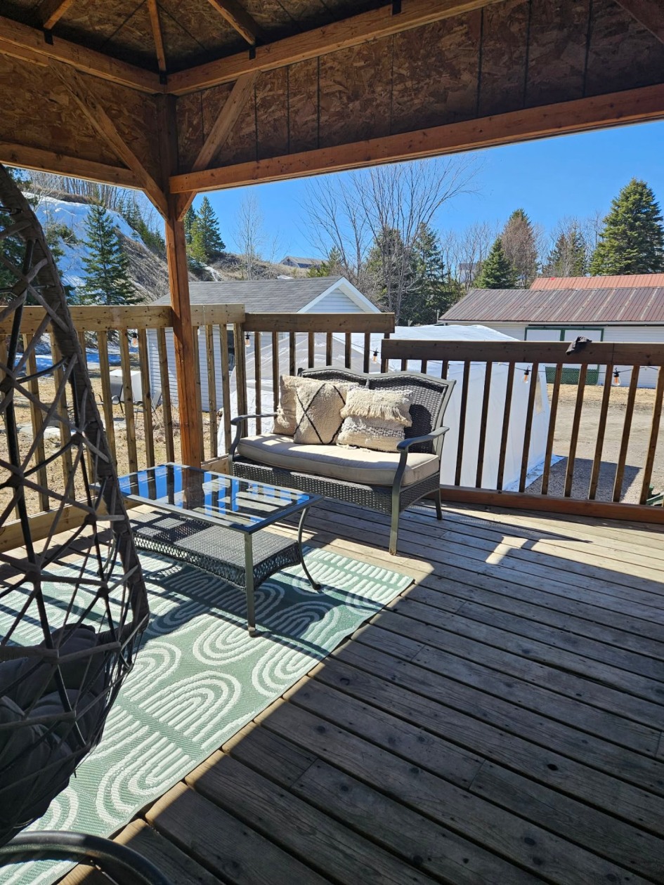 Extérieur — 691, Boul. de l'Anse, Roberval, G8H1Z1, Roberval