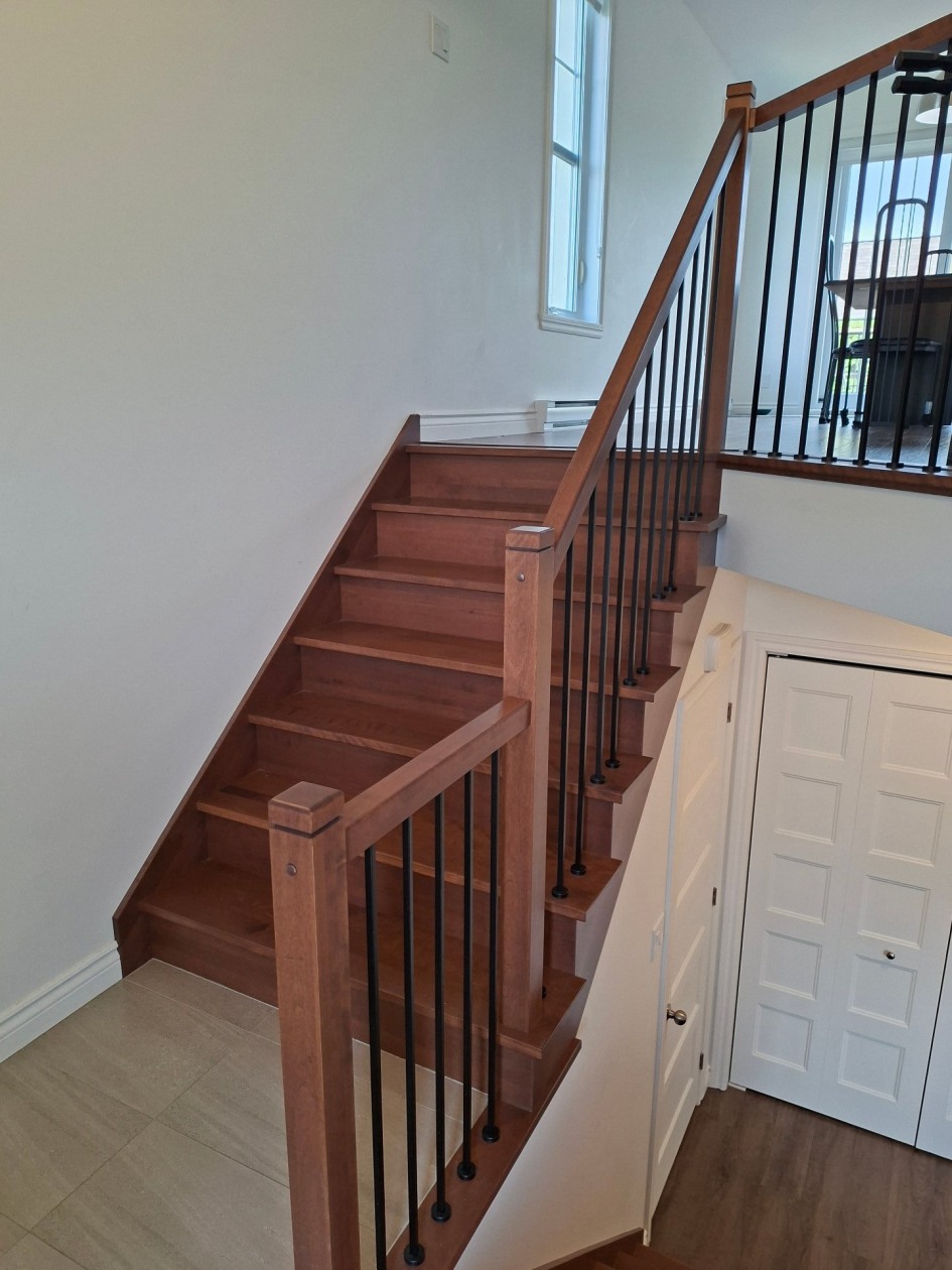 Escalier — 174, Rue Hamel, Sainte-Croix, G0S2G0, Sainte-Croix