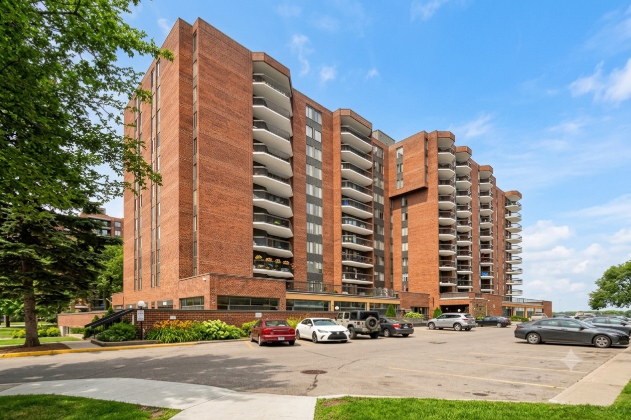 102-6995 Boul Gouin E — photo 1