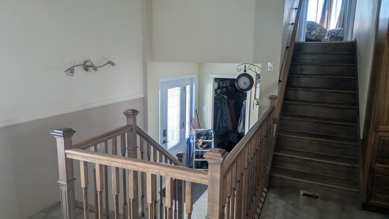 Hall d'entrée — 712 Av Létourneau, Amos
