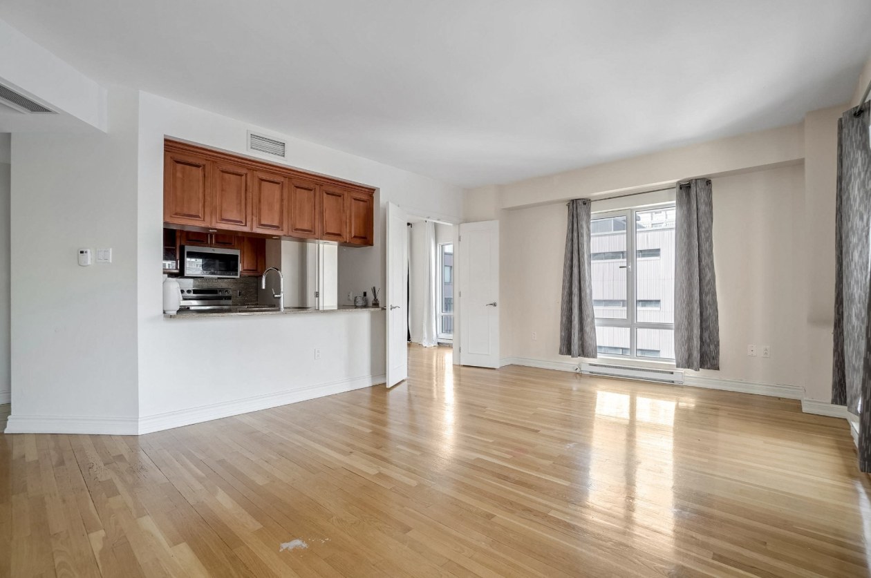 Salle à manger — 2000, Rue Drummond, 807, Montréal (Ville-Marie), H3G2X1, Montréal (Ville-Marie)
