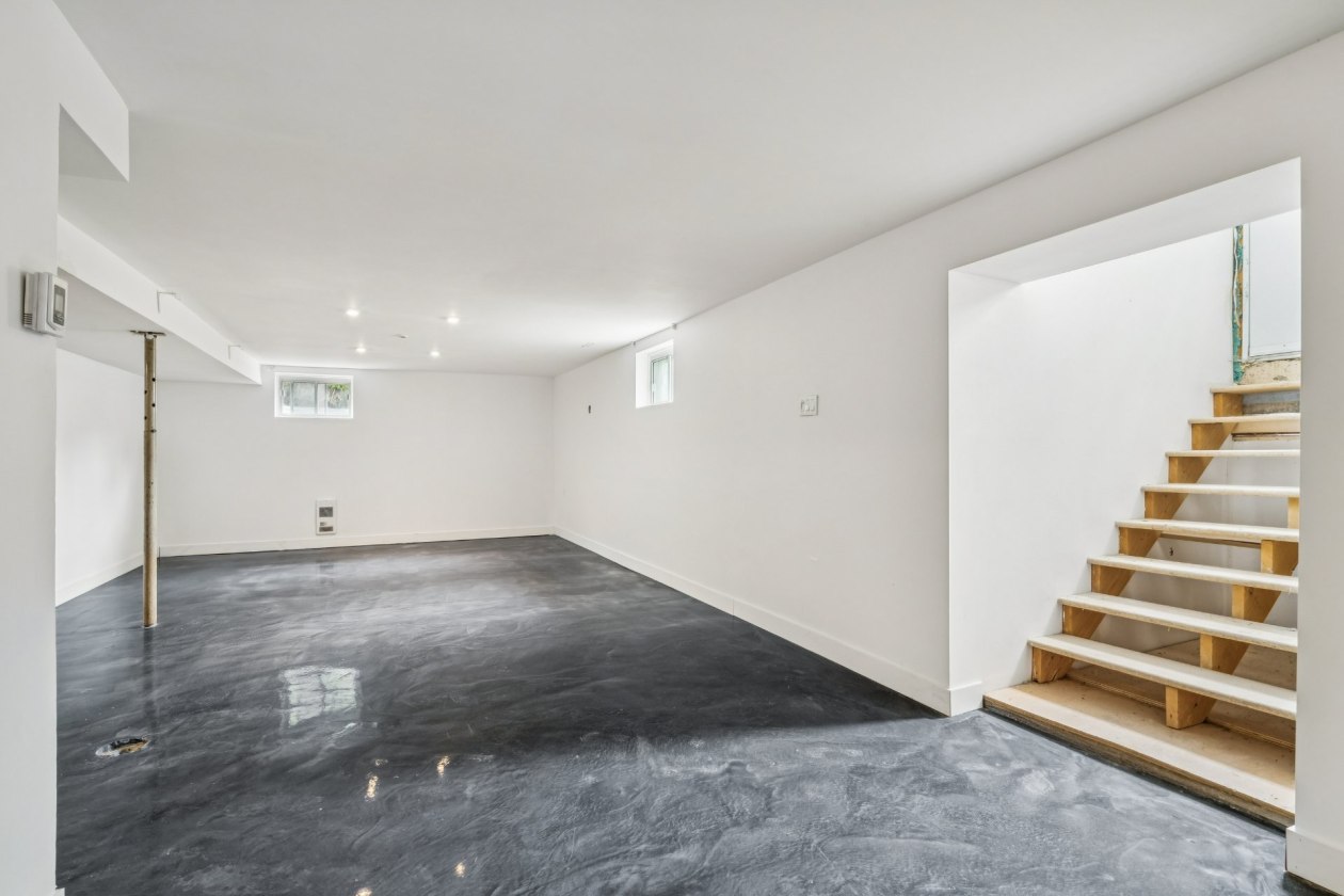 Salle familiale — 831, Rue Perreault, Contrecoeur, J0L1C0, Contrecoeur