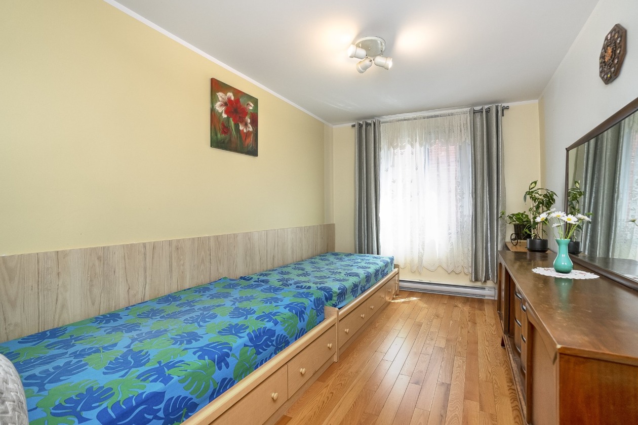 Chambre à coucher — 1300 - 1302, Rue Couvrette, Montréal (Saint-Laurent), H4L4T5, Montréal (Saint-Laurent)