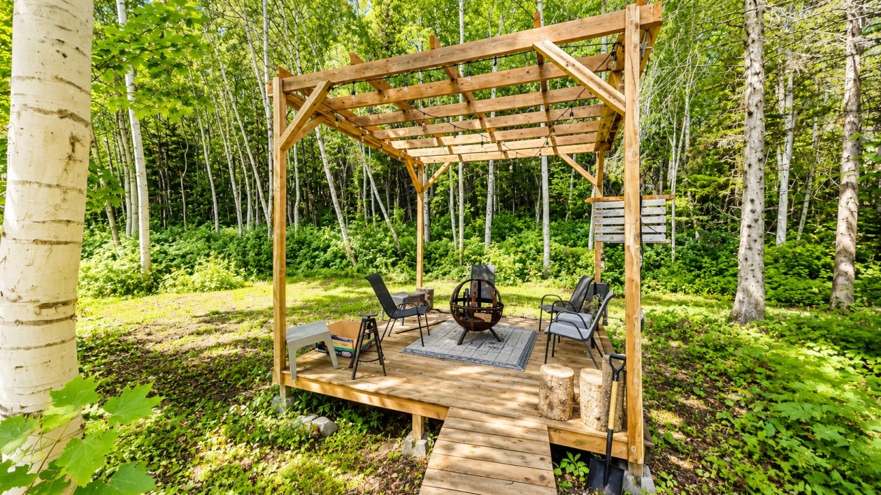Terrasse — 119, Ch. des Boisés, L'Anse-Saint-Jean, G0V1J0, L'Anse-Saint-Jean