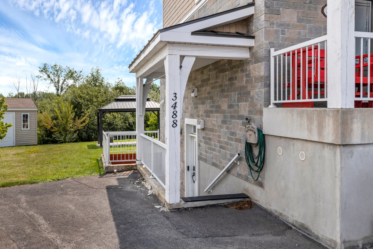 Entrée extérieure — 3488, Rue des Fadets, Longueuil (Saint-Hubert), J3Y0H3, Longueuil (Saint-Hubert)