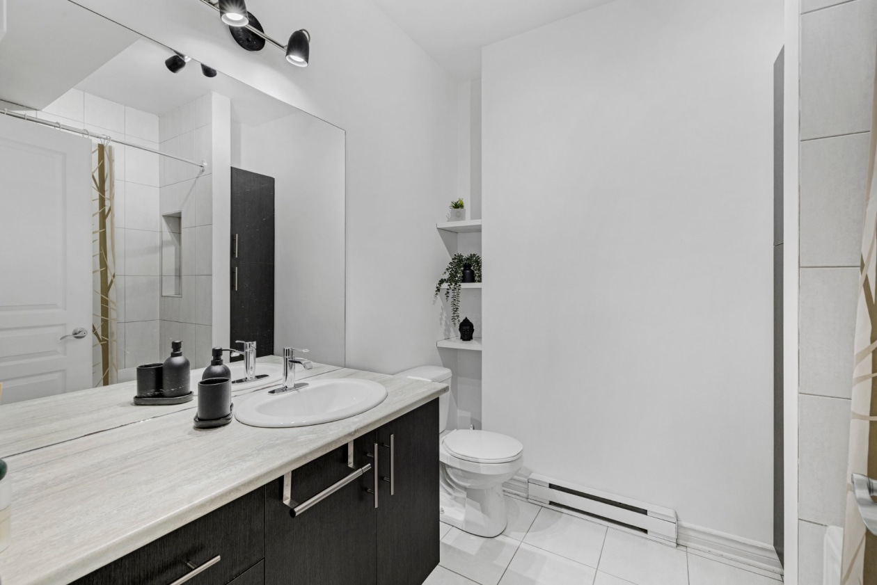 Salle de bains — 3488, Rue des Fadets, Longueuil (Saint-Hubert), J3Y0H3, Longueuil (Saint-Hubert)