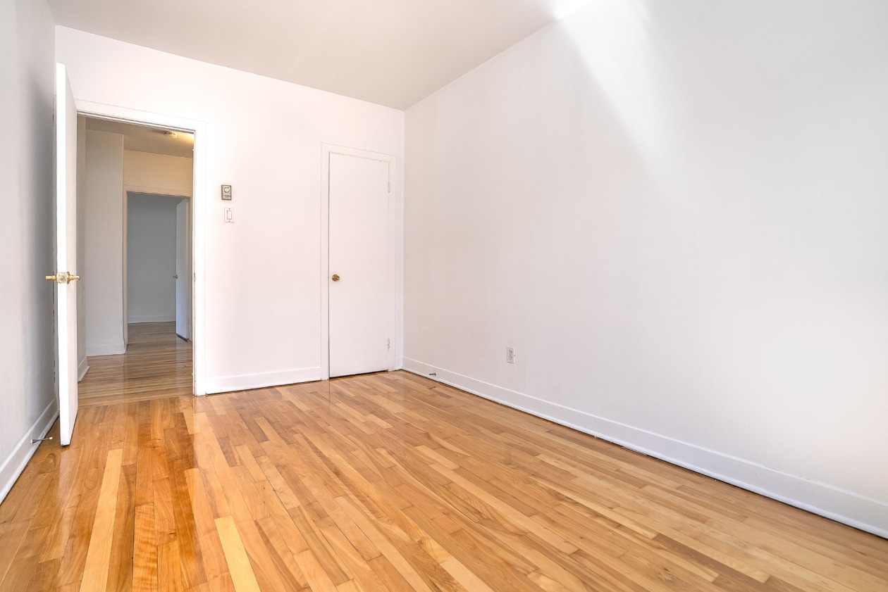Chambre à coucher — 1300 - 1302, Rue Couvrette, Montréal (Saint-Laurent), H4L4T5, Montréal (Saint-Laurent)