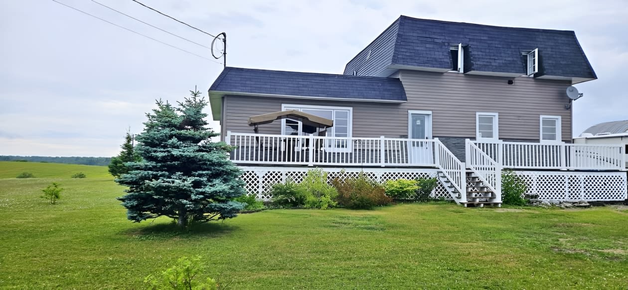 363 Rte Des 6E-Et-7E Rangs — photo 1