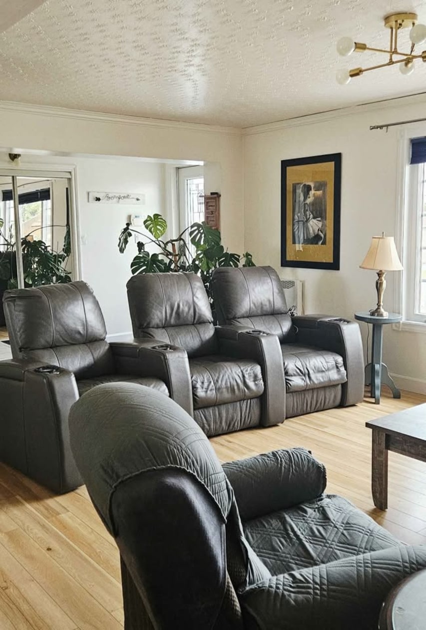 Salon — 363 Rte Des 6E-Et-7E Rangs, Desmeloizes, J0Z 1V0, Desmeloizes