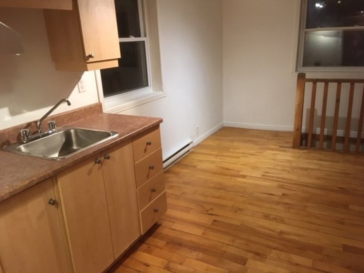 Photo 4 — 1327 Avenue de l'Union, Saint-Césaire, J0L 1T0, Saint-Césaire
