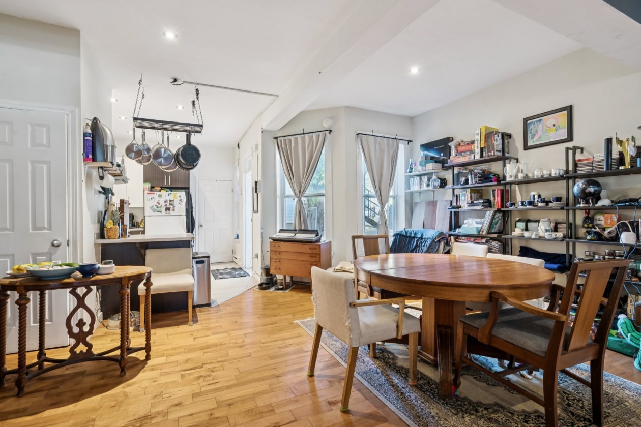 Salle à manger — 6607 - 6611, Rue St-Denis, Montréal (Rosemont/La Petite-Patrie), H2S2S1, Montréal (Rosemont/La Petite-Patrie)