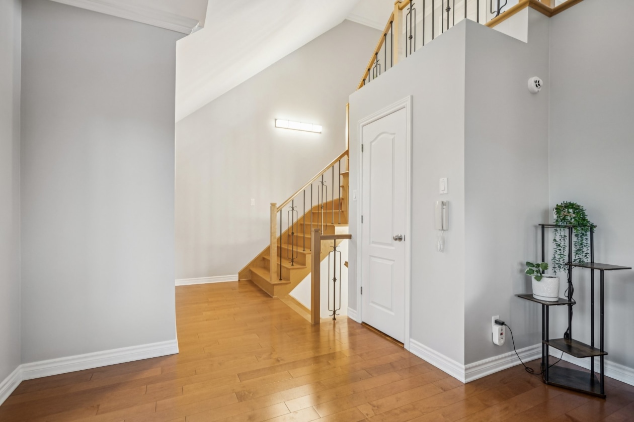 Hall d'entrée — 120, Rue du Sanctuaire, 4, Sainte-Julie, J3E0B4, Sainte-Julie