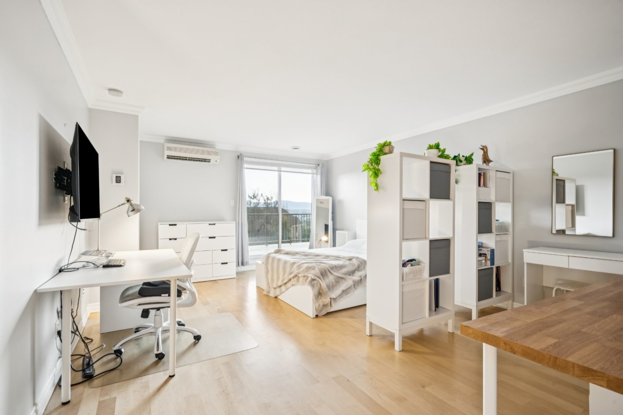 Mezzanine — 120, Rue du Sanctuaire, 4, Sainte-Julie, J3E0B4, Sainte-Julie