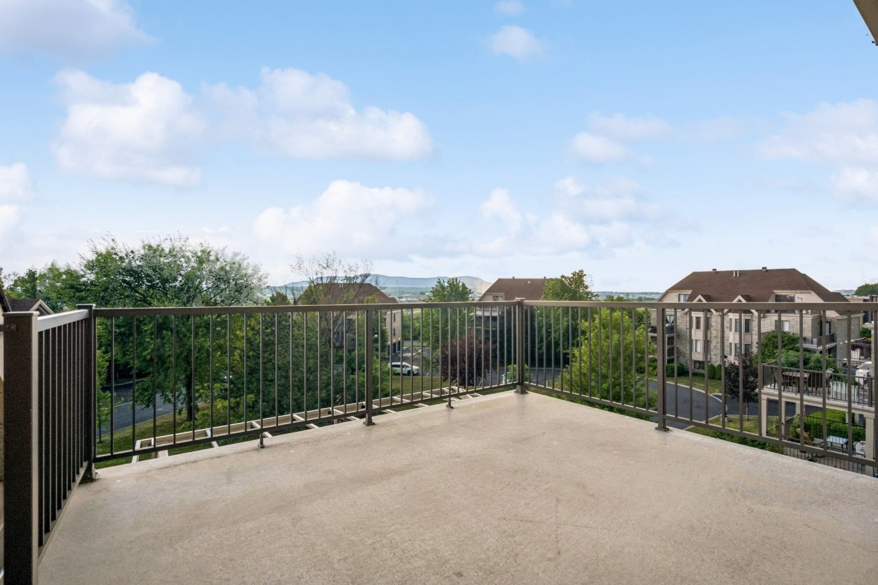 Balcon — 120, Rue du Sanctuaire, 4, Sainte-Julie, J3E0B4, Sainte-Julie