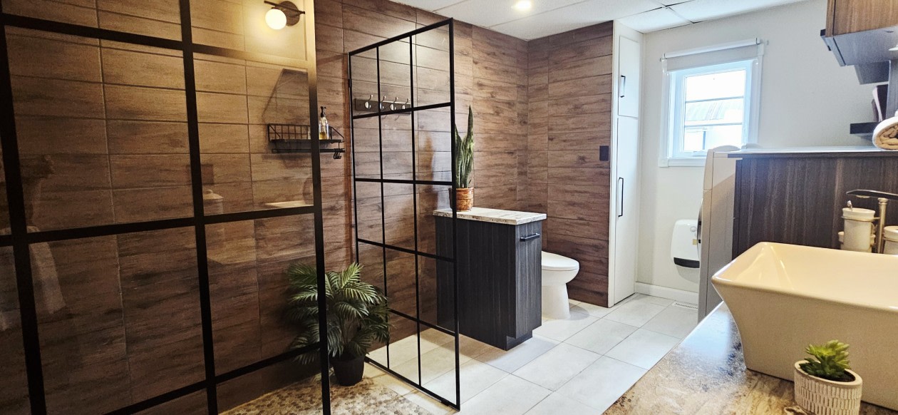 Salle de bains — 363 Rte Des 6E-Et-7E Rangs, Desmeloizes, J0Z 1V0, Desmeloizes