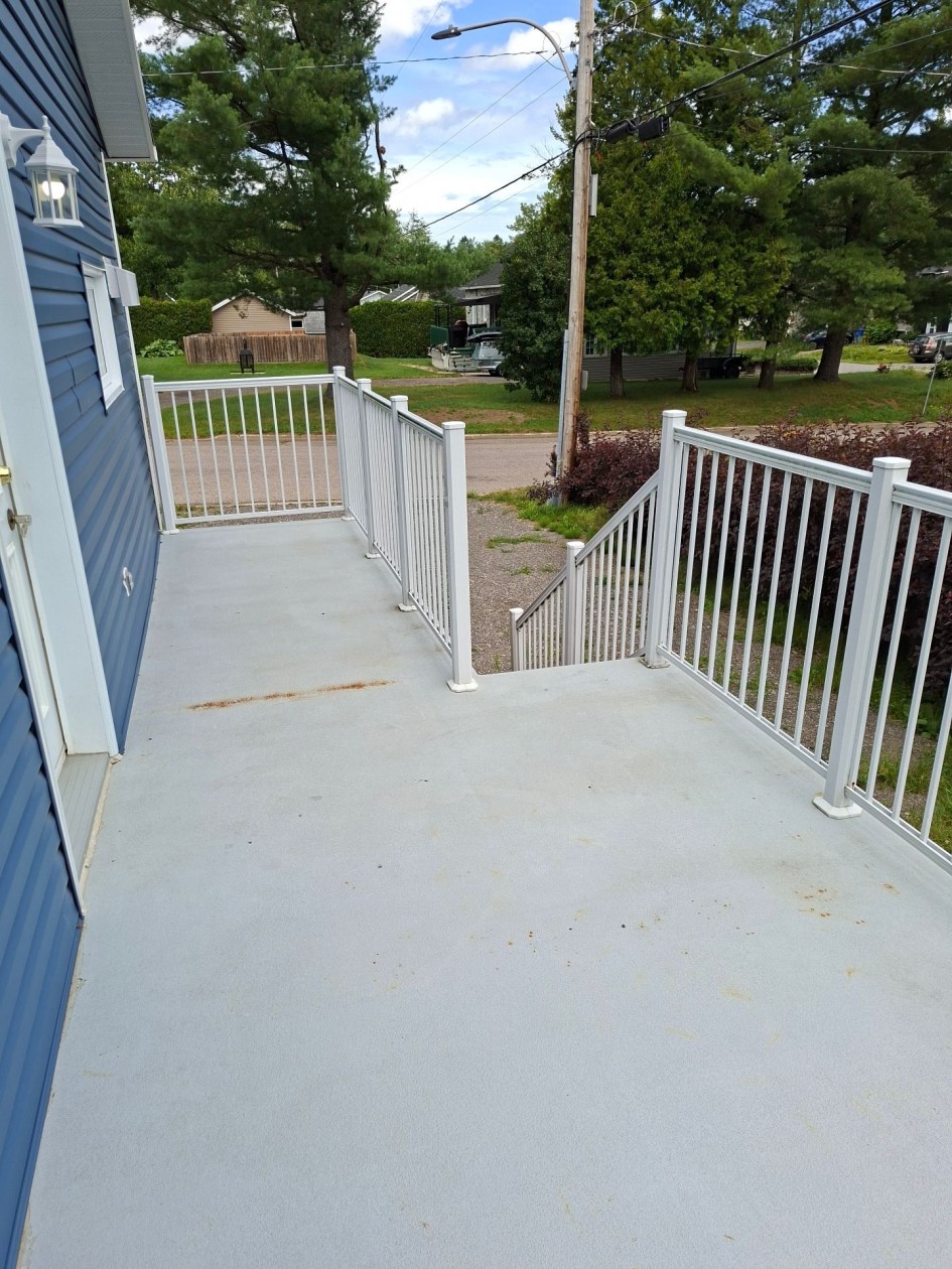 Escalier — 1126, Rue des Magnolias, Québec (La Haute-Saint-Charles), G3G3B1, Québec (La Haute-Saint-Charles)