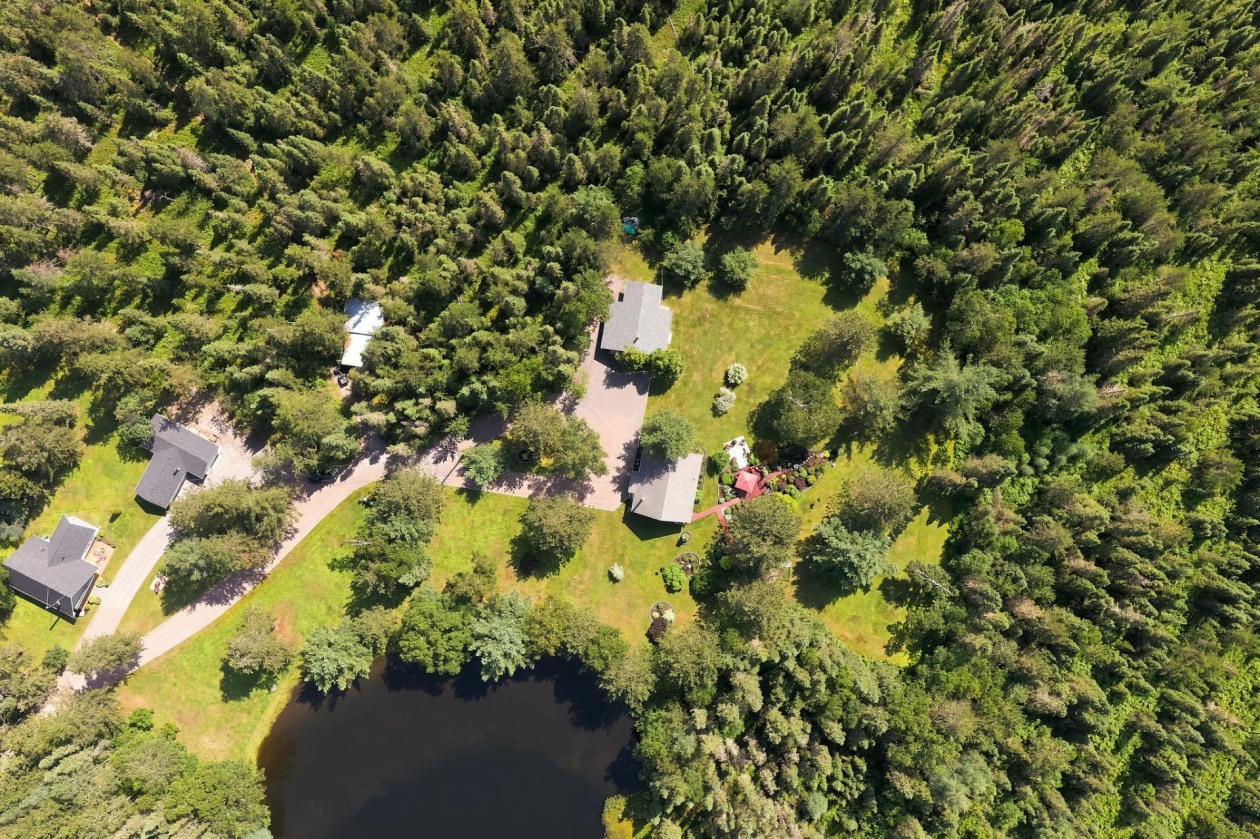 250, Ch. du Lac-Caché — photo 2