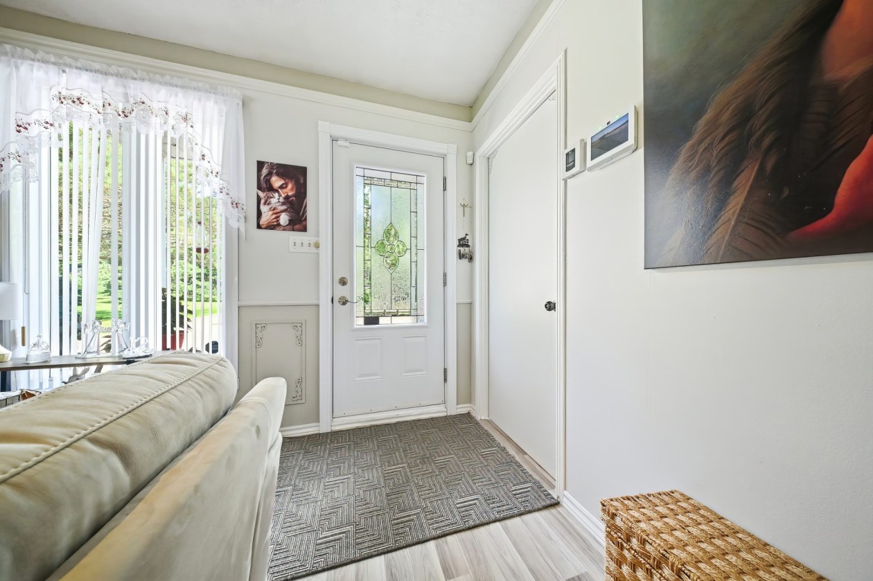 Hall d'entrée — 250, Ch. du Lac-Caché, Saint-David-de-Falardeau, G0V1C0, Saint-David-de-Falardeau
