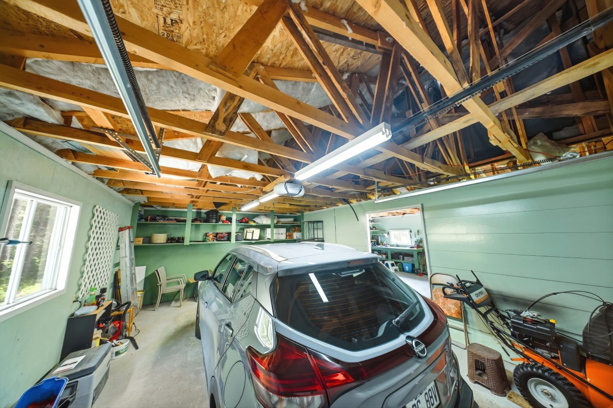 Garage — 250, Ch. du Lac-Caché, Saint-David-de-Falardeau, G0V1C0, Saint-David-de-Falardeau