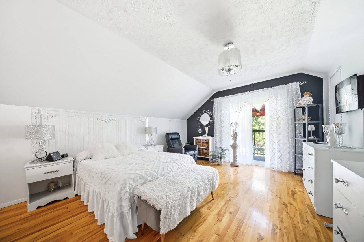 Chambre à coucher principale — 250, Ch. du Lac-Caché, Saint-David-de-Falardeau, G0V1C0, Saint-David-de-Falardeau