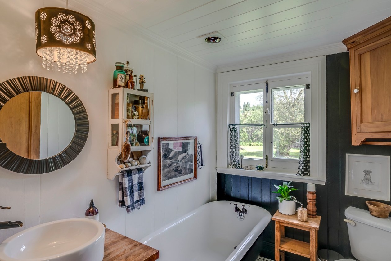 Salle de bains — 148, Rg des Moulanges, Saint-Apollinaire, G0S2E0, Saint-Apollinaire