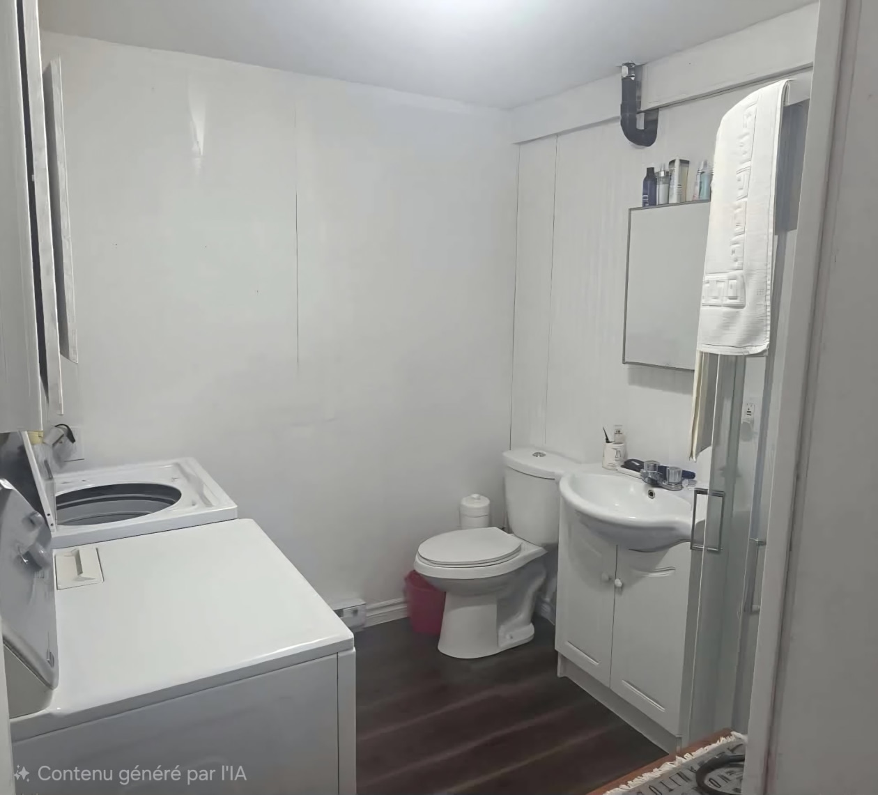 Salle de bains — 4 - 10, Rue St-Pierre E., Val-Brillant, G0J3L0, Val-Brillant