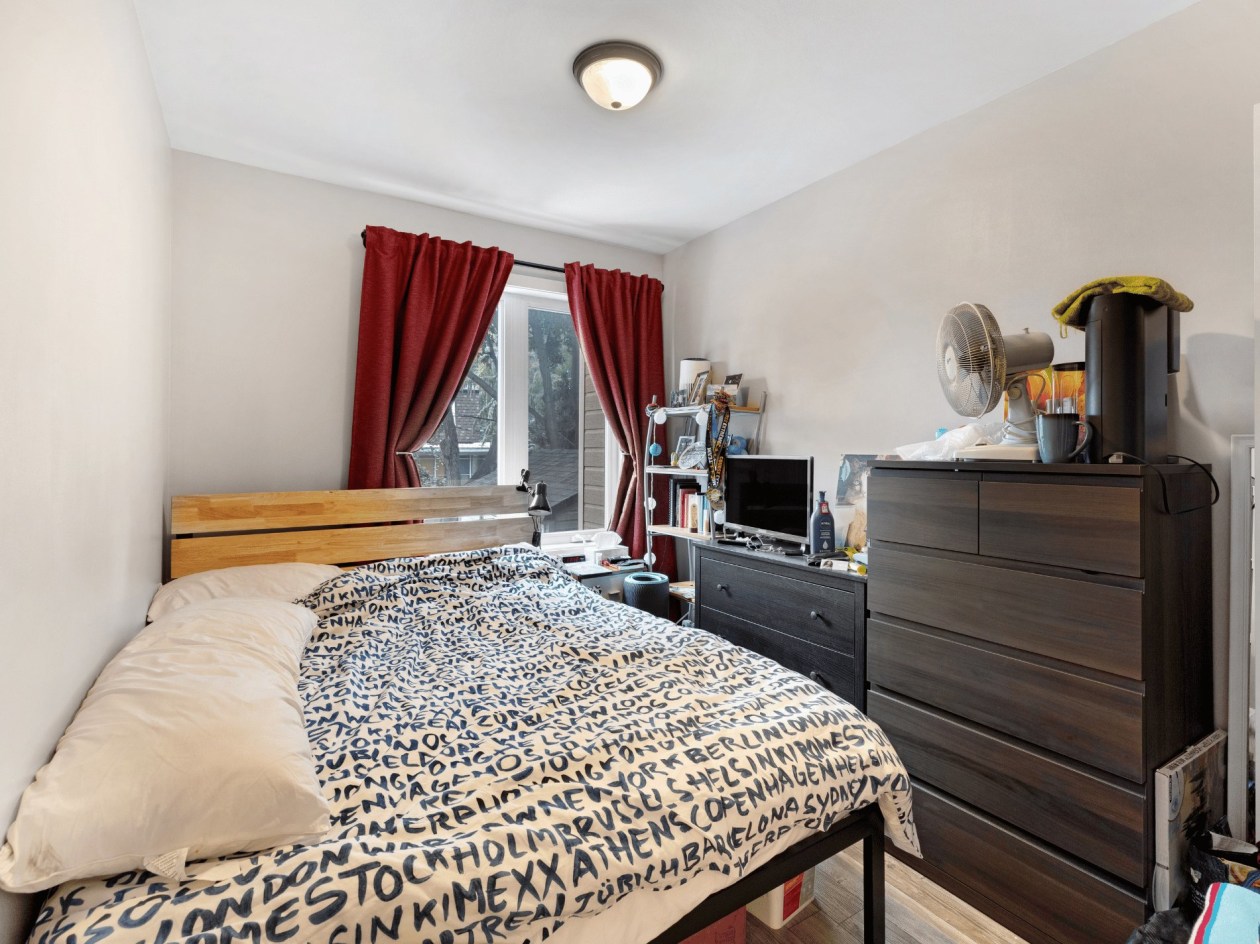 Chambre à coucher — 2410, Rue Préfontaine, Longueuil (Le Vieux-Longueuil), J4K3Y2, Longueuil (Le Vieux-Longueuil)