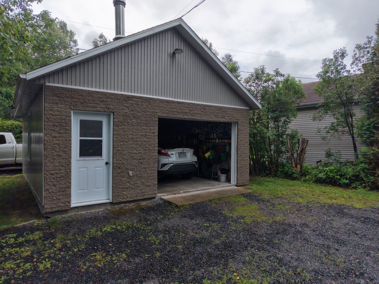 Garage — 150, Rue de la Rivière, Sainte-Monique, G0W2T0, Sainte-Monique