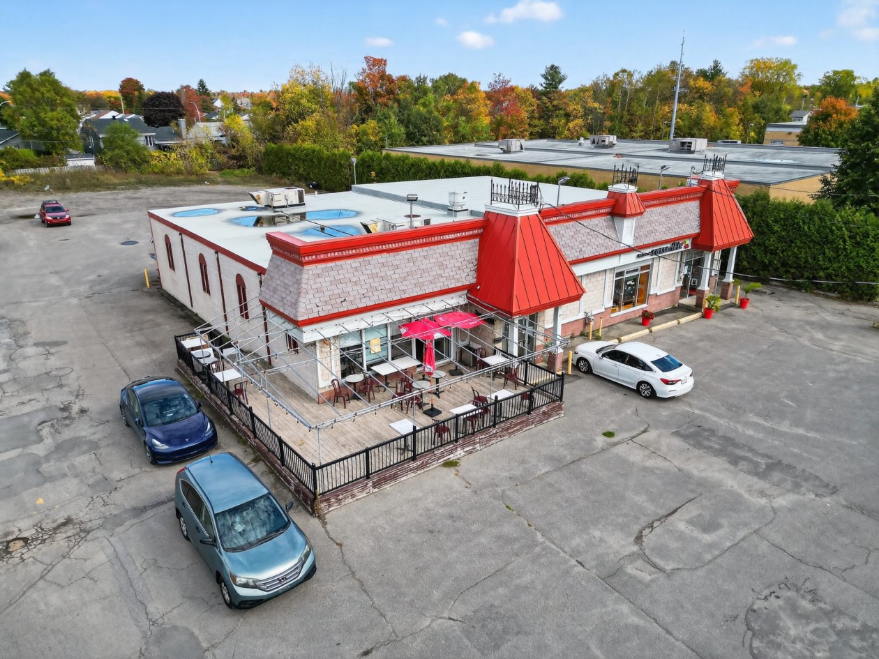 Photo aérienne — 1320, Boul. du Curé-Labelle, Blainville, J7C2N9, Blainville