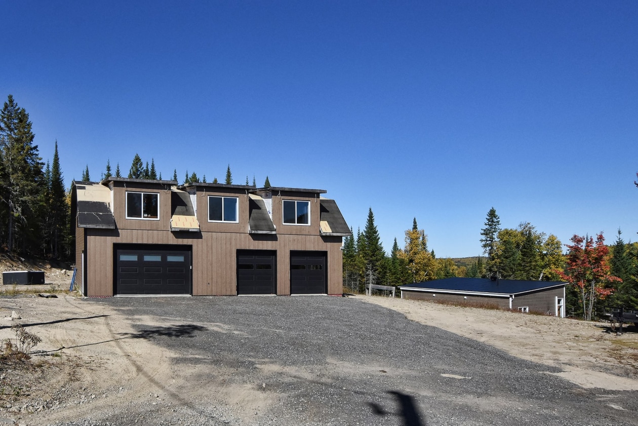 Garage — 11, Ch. des Noisettes, Saint-Michel-des-Saints, J0K3B0, Saint-Michel-des-Saints