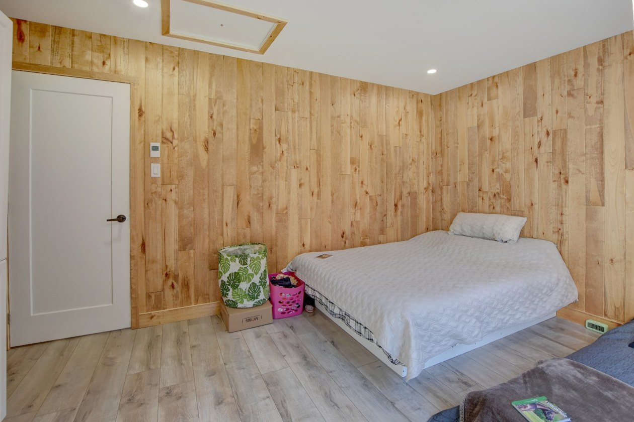 Chambre à coucher — 11, Ch. des Noisettes, Saint-Michel-des-Saints, J0K3B0, Saint-Michel-des-Saints